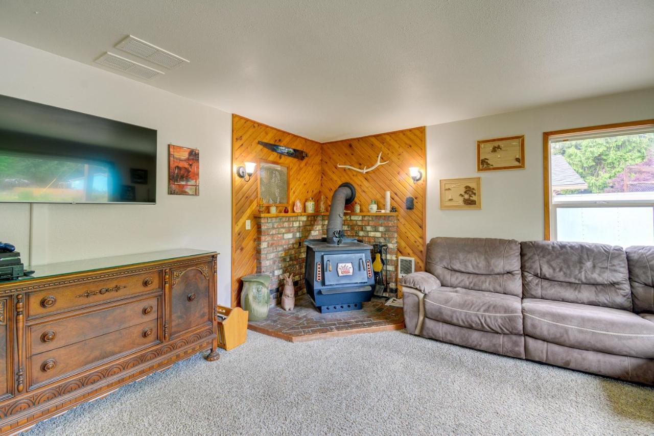 Вилла Cozy Washington Retreat With Deck, Walk To Beach! Пасифик-Бич Экстерьер фото